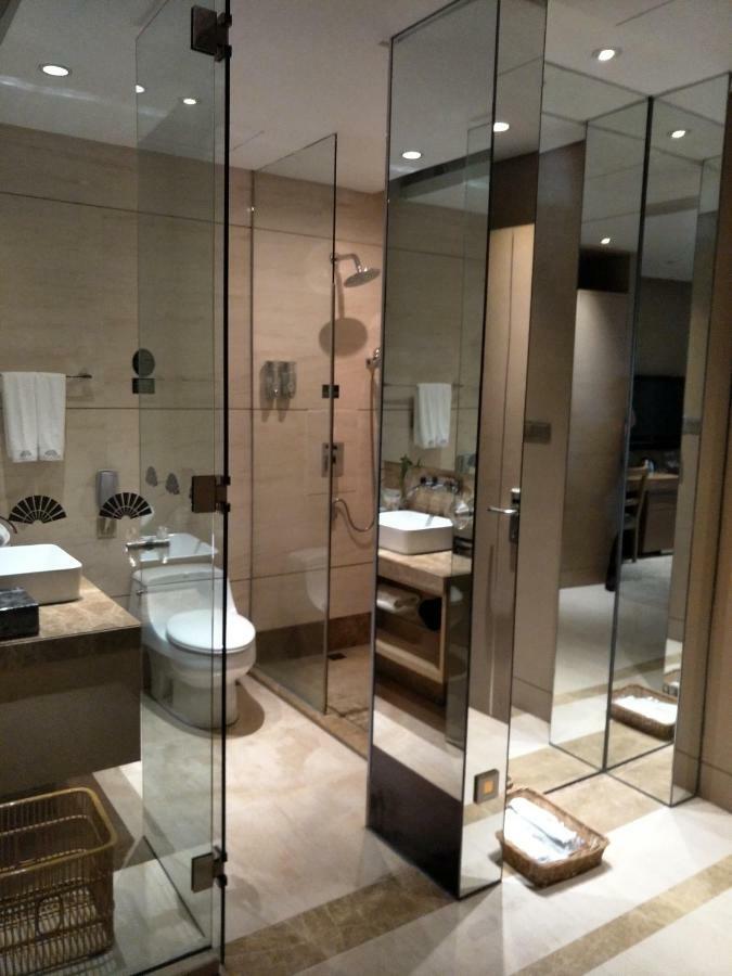 Four Seasons Rayli Hotel Нинбо Экстерьер фото